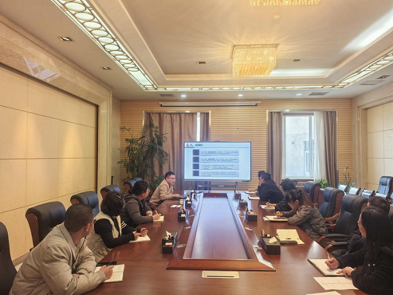 筑牢法治根基 護(hù)航高質(zhì)量發(fā)展 ——公司舉辦“合同管理相關(guān)規(guī)定及風(fēng)險(xiǎn)防范”專題培訓(xùn)